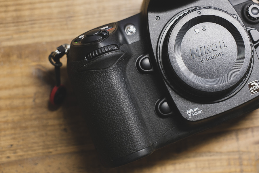 富士フイルム S5 Pro レンズキット 往年の名機 Fujifilm FinePix S5 Pro を入手 ＆ 丸窓化｜FUJI X