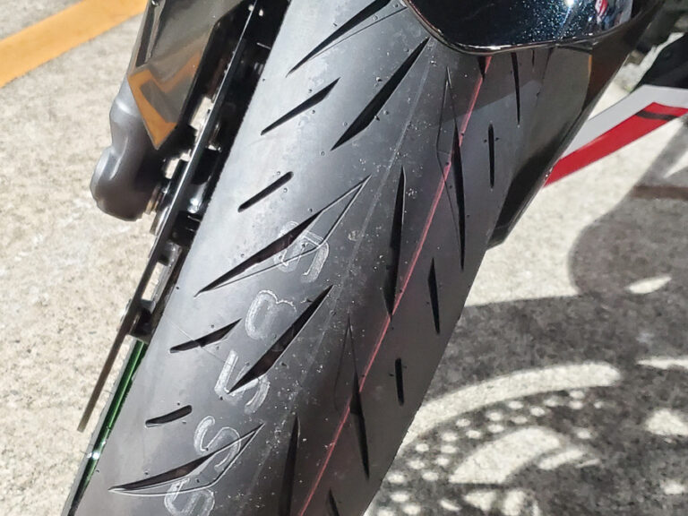 ZX-25R】ブリジストン S22 の持ちは約1万キロ？｜FUJI X がある生活