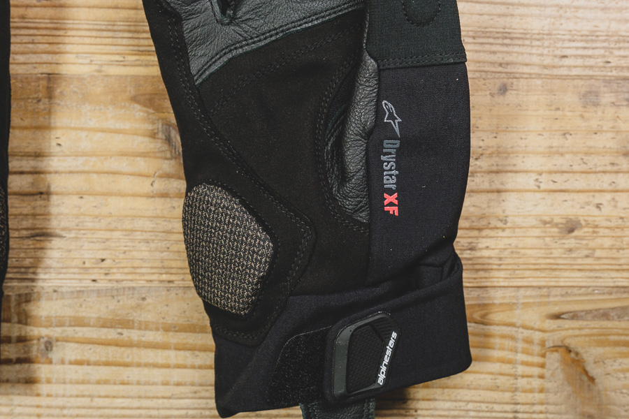 防水グローブ】長距離ツーリングに備えて、アルパインスターズ HYDE XT