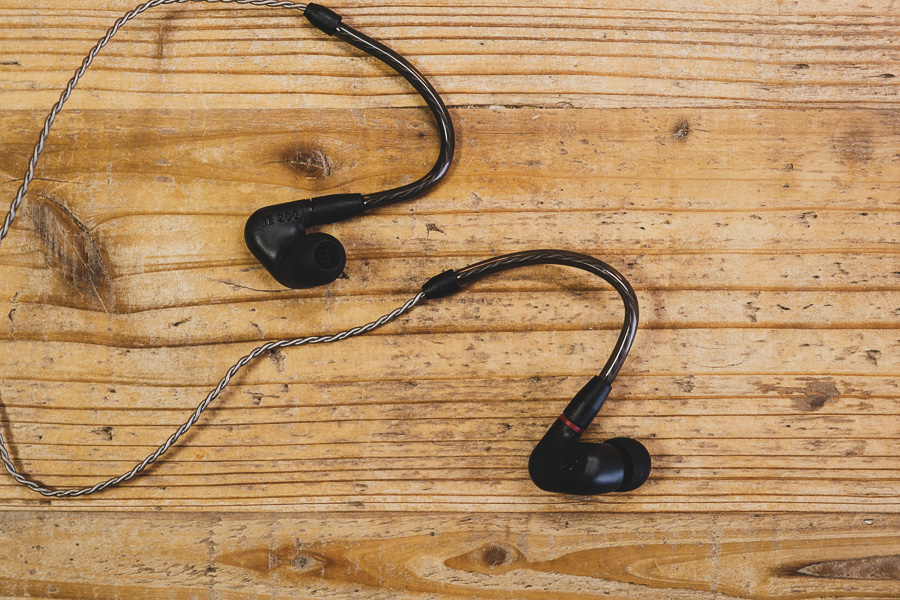 SENNHEISER IE 200 4.4mmバランスケーブル付き Amazon.co.jp: ゼンハイザー Sennheiser イヤホン 有線 IE 200