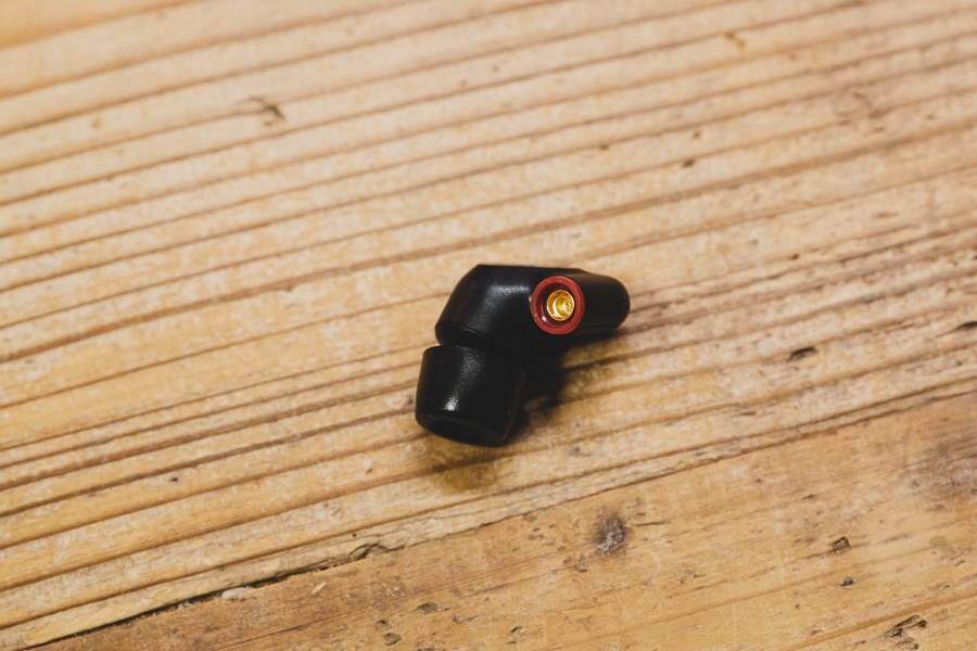 【国内正規品】ゼンハイザー IE200 イヤホン , 4.4mmバランスケーブル 有線イヤホン】ゼンハイザー IE200 ＋ 4.4mmバランスケーブルを