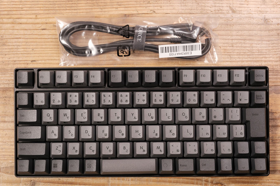 最強のコンパクトキーボード「東プレ REALFORCE RC1」が