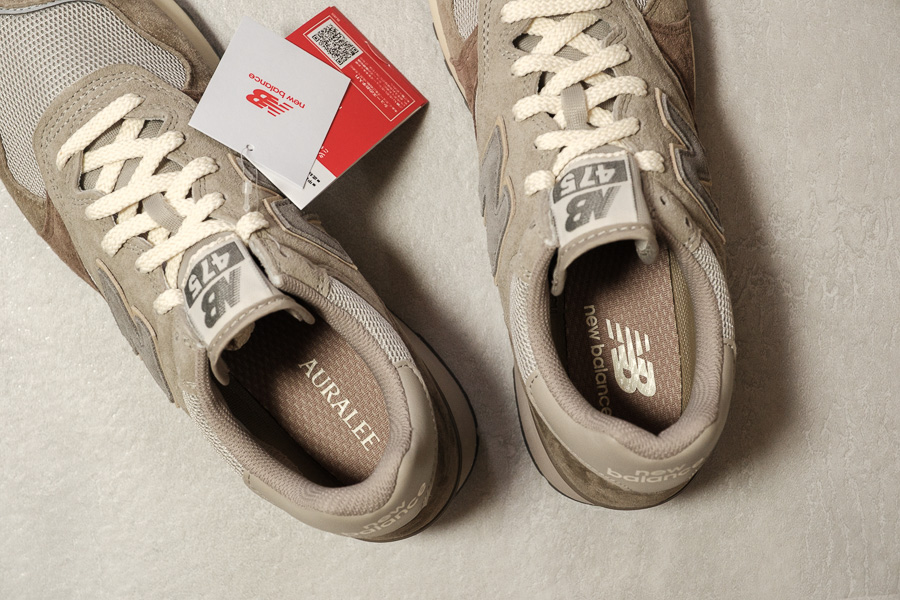 【国内完売】New balance x AURALEE ☆ U475 コラボスニーカー オーラリー コラボ】AURALEE x New Balance 475 (U475AE) を購入