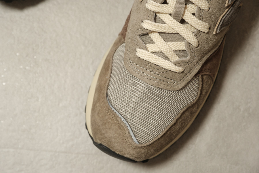 オーラリー コラボ】AURALEE x New Balance 475 (U475AE) を購入