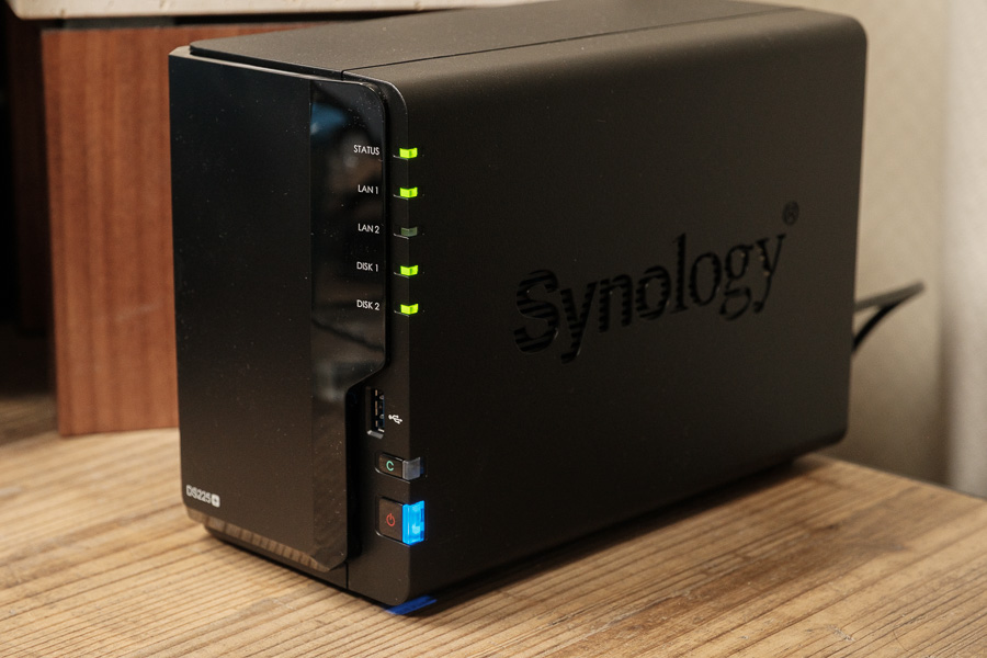 NAS】Synology DS225+ と 24TB HDD x2 を購入！【Synology DS118から
